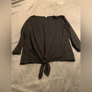 Black old navy 3/4 sleeve shirt